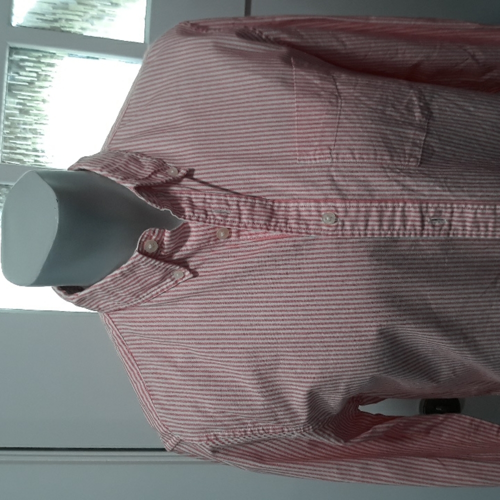 GAP mens pink and white striped cotton shirt. Medium